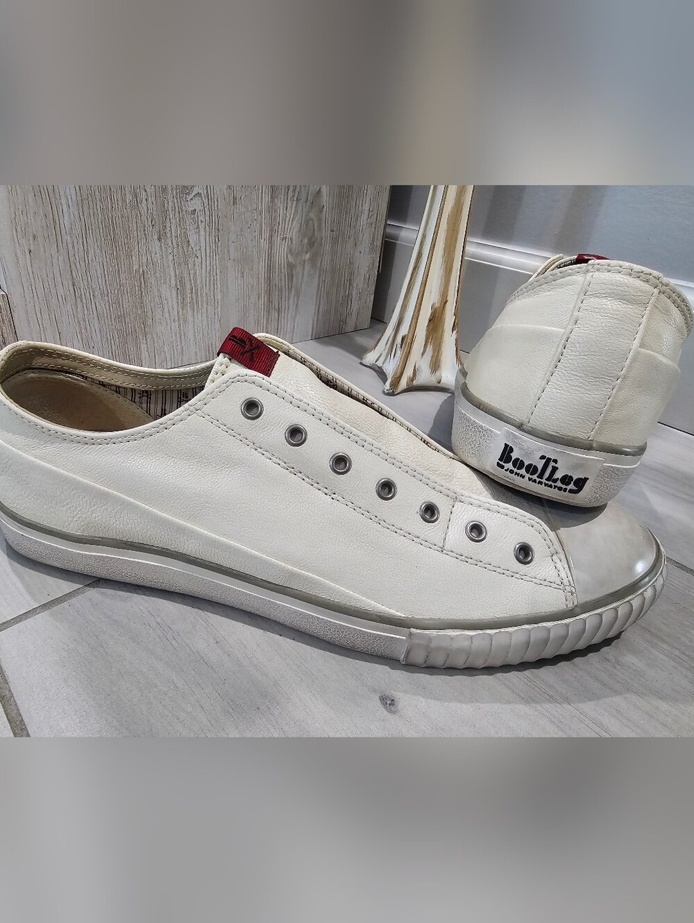 BootLeg By John Varvatos Off White Leather Laceless Sneakers Size 12
